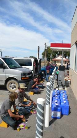 Gas station lunch and water stop, Magdelena, New Mexico, 2006, photograph by Chris Taylor